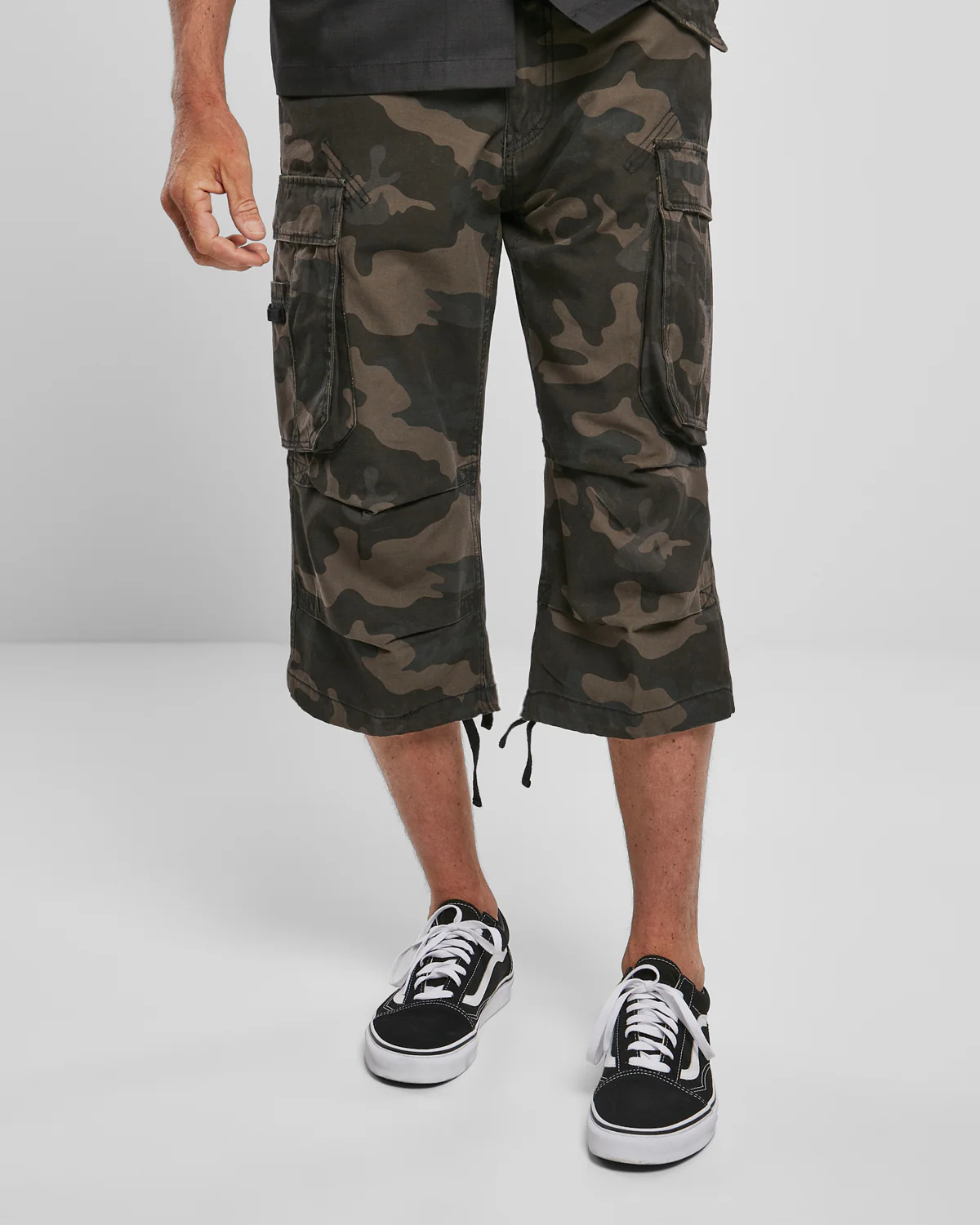 Industry 3/4 reisitaskushortsit - Tumma Camo