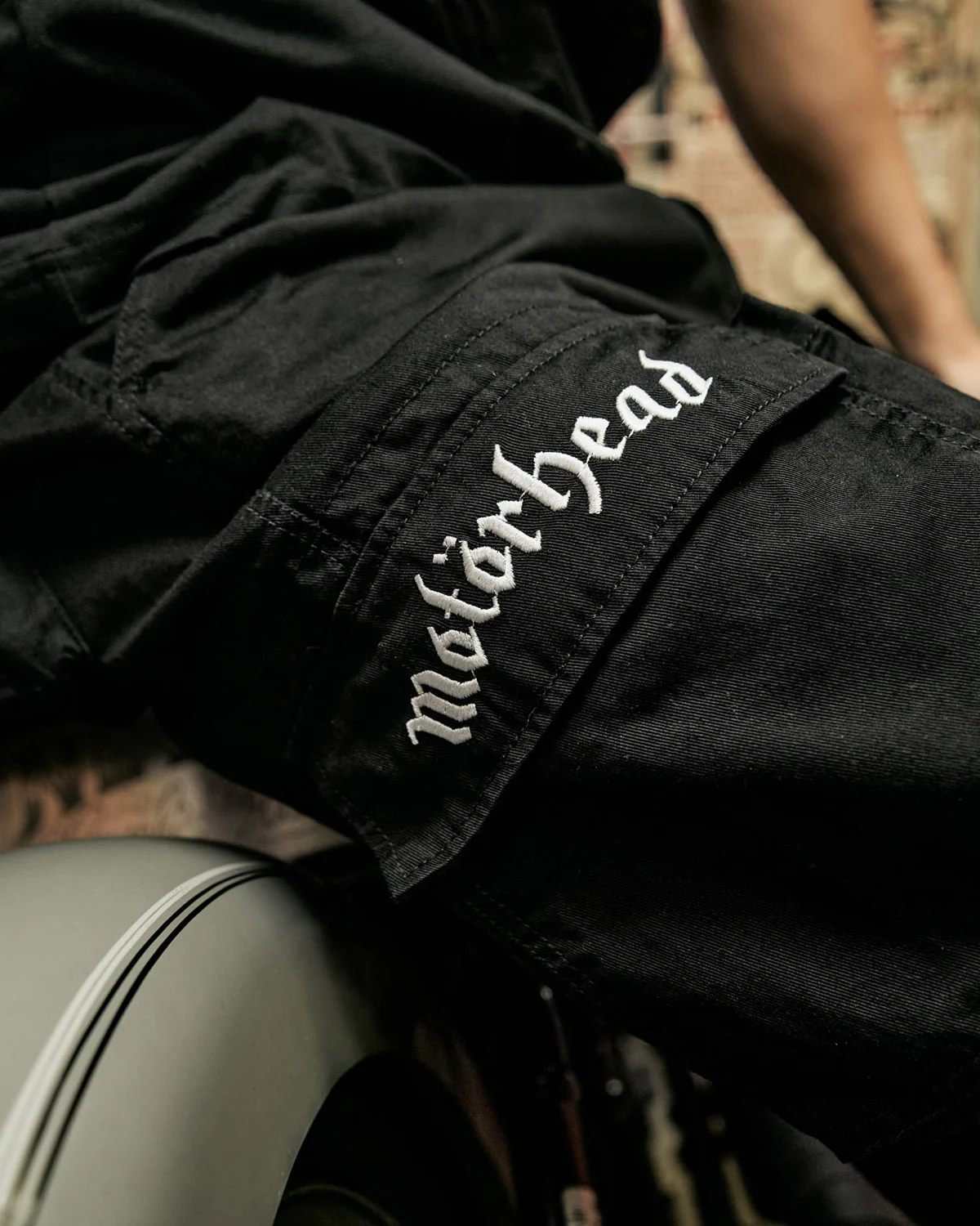 Motörhead reisitaskushortsit - Musta - Image 4