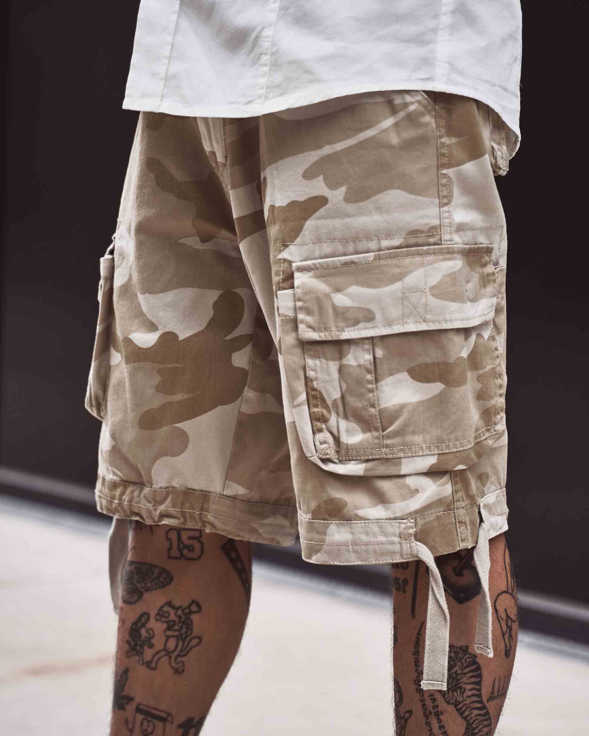 Urban legend reisitaskushortsit - Vaalea camo - Image 2